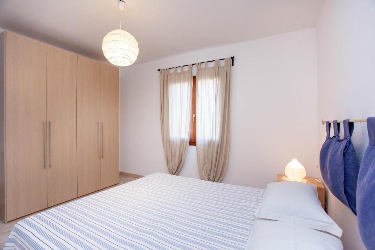 Casa Antonella Apartman Orosei Kültér fotó